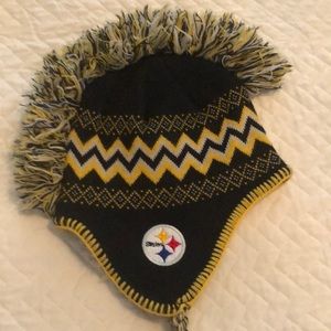 Boys Pittsburgh Steelers winter hat with mohawk fringe